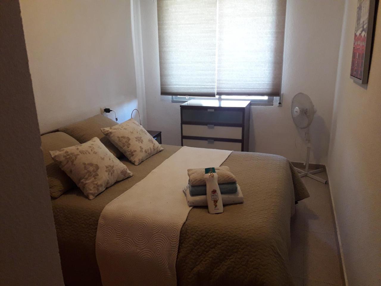 Apartamento Salamanca 20 ซานตาโปลา ภายนอก รูปภาพ